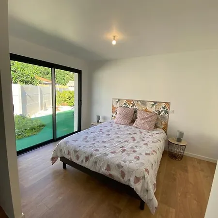 Maison Plain Pied 95m2 Jardin Privatif Avec Terrasses Et Parking *